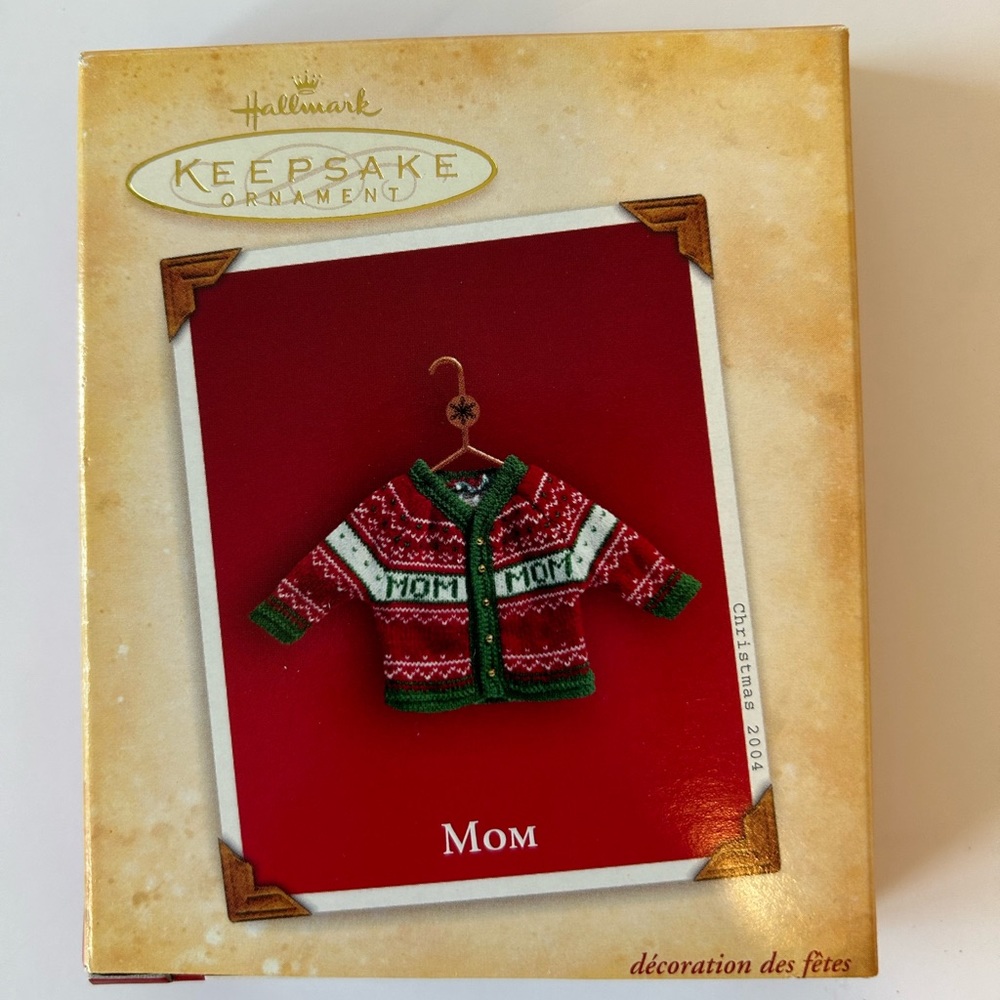 Hallmark Keepsake Ornament‎ VINTAGE Christmas 2004 Mom knit sweater ornament